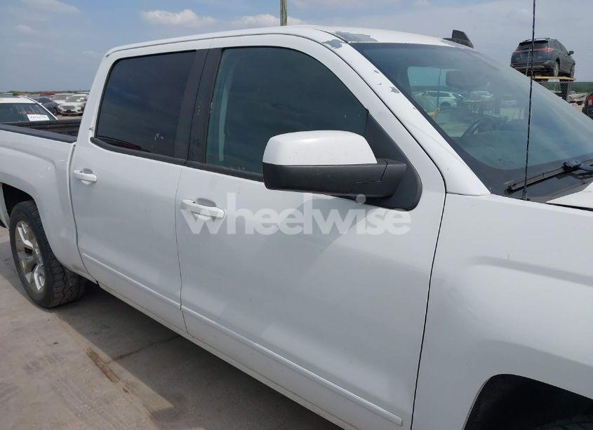 Photo 13 of 2015 Chevrolet Silverado 1500 1LT (VIN 3GCPCREC6FG324734)