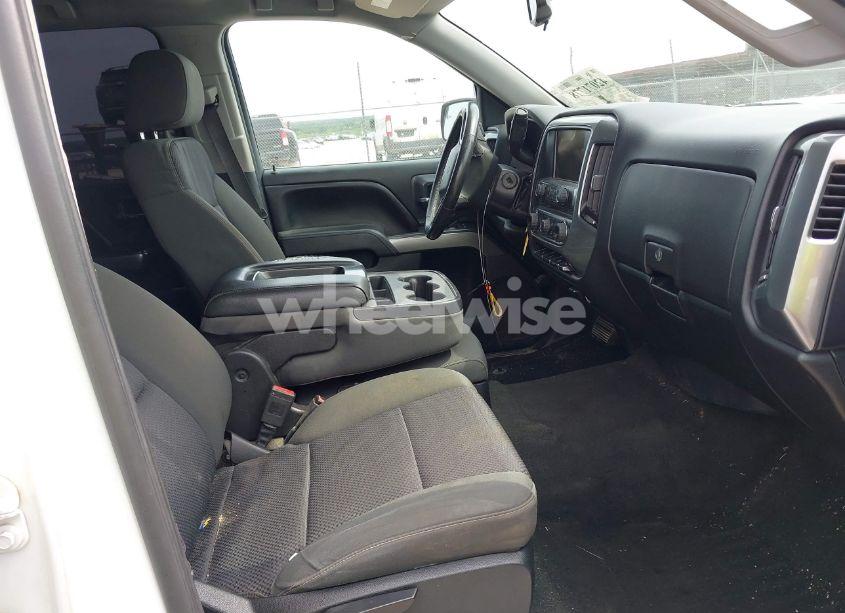 Photo 5 of 2015 Chevrolet Silverado 1500 1LT (VIN 3GCPCREC6FG324734)