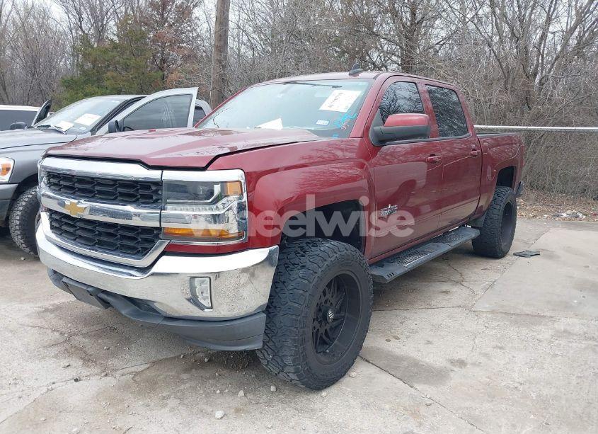 Photo 2 of 2017 Chevrolet Silverado 1500 1LT (VIN 3GCPCREC6HG200756)