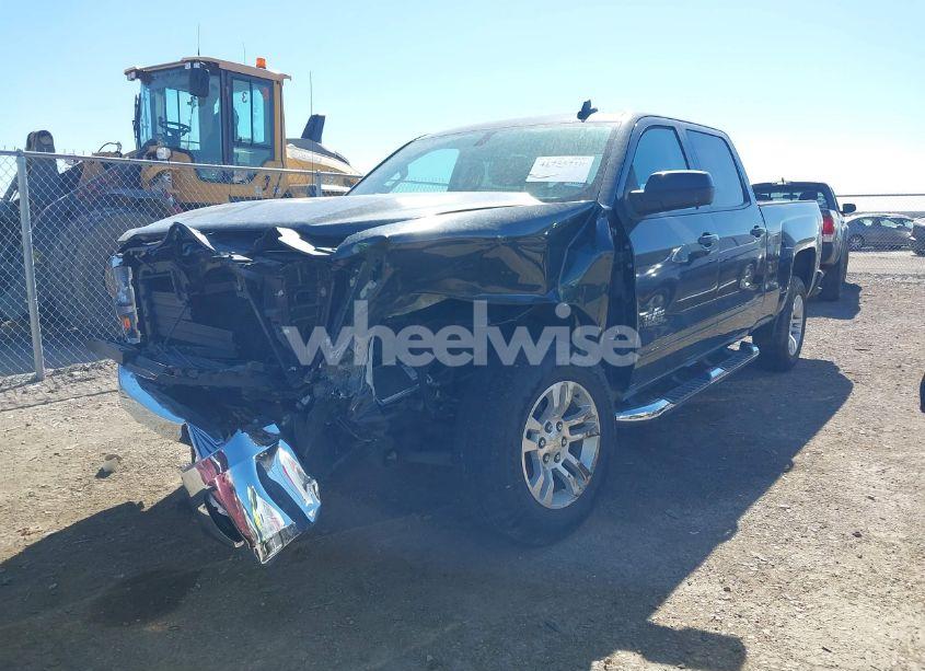 Photo 2 of 2017 Chevrolet Silverado 1500 1LT (VIN 3GCPCREC6HG258270)