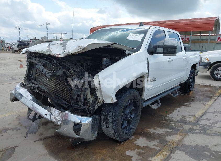 Photo 2 of 2017 Chevrolet Silverado 1500 1LT (VIN 3GCPCREC6HG311064)
