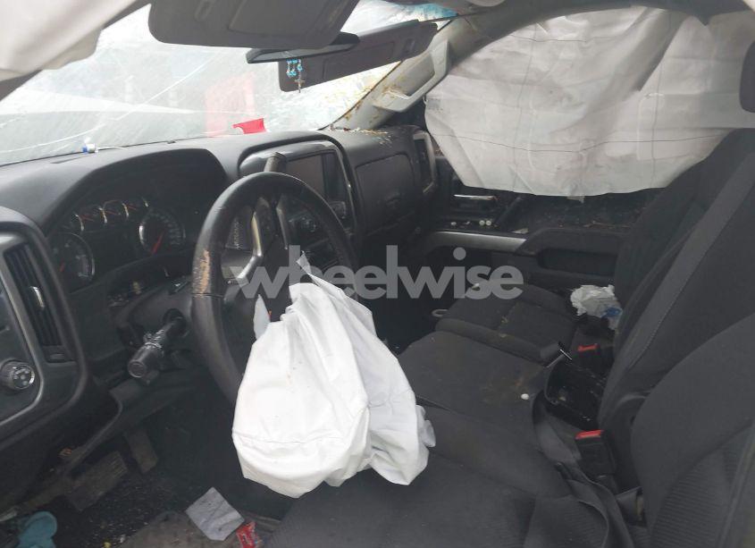 Photo 5 of 2017 Chevrolet Silverado 1500 1LT (VIN 3GCPCREC6HG500698)