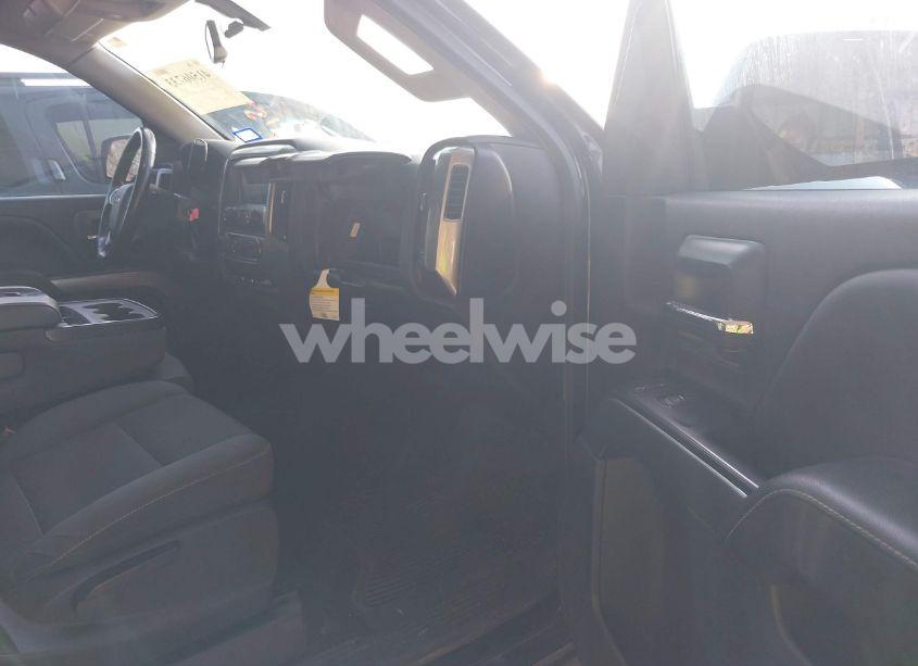 Photo 5 of 2018 Chevrolet Silverado 1500 1LT (VIN 3GCPCREC6JG138734)