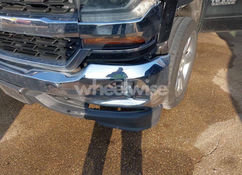 Photo 6 of 2018 Chevrolet Silverado 1500 1LT (VIN 3GCPCREC6JG138734)