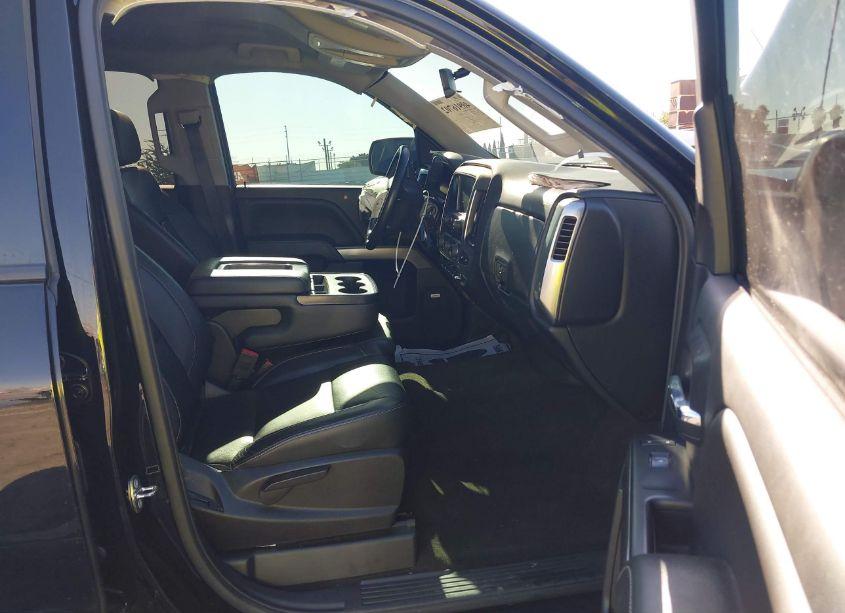 Photo 5 of 2018 Chevrolet Silverado 1500 1LT (VIN 3GCPCREC6JG348606)