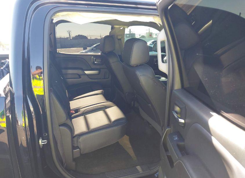 Photo 8 of 2018 Chevrolet Silverado 1500 1LT (VIN 3GCPCREC6JG348606)