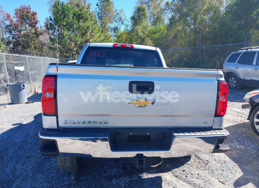 Photo 16 of 2018 Chevrolet Silverado 1500 1LT (VIN 3GCPCREC6JG496819)