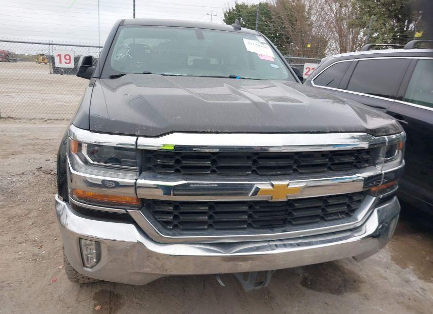 Photo 12 of 2018 Chevrolet Silverado 1500 1LT (VIN 3GCPCREC6JG594040)