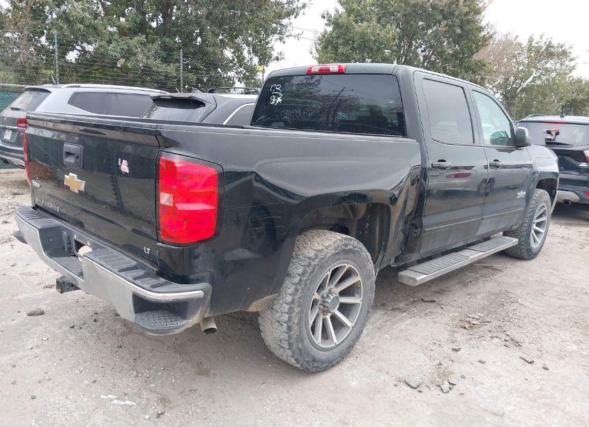 Photo 4 of 2018 Chevrolet Silverado 1500 1LT (VIN 3GCPCREC6JG594040)