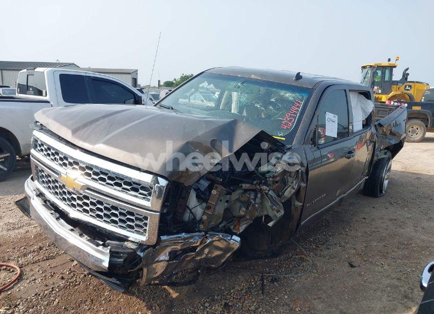 Photo 2 of 2014 Chevrolet Silverado 1500 1LT (VIN 3GCPCREC7EG202253)
