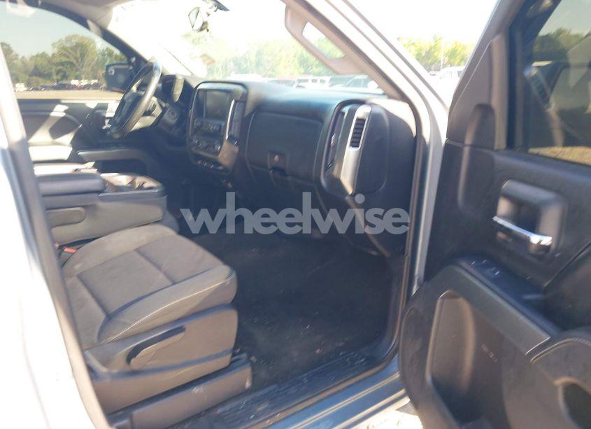 Photo 5 of 2015 Chevrolet Silverado 1500 1LT (VIN 3GCPCREC7FG360657)