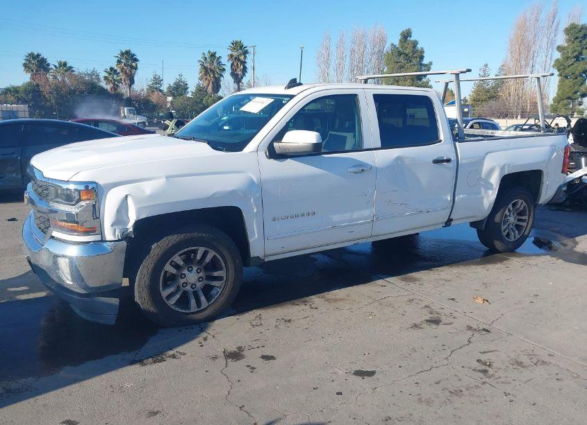 Photo 2 of 2017 Chevrolet Silverado 1500 1LT (VIN 3GCPCREC7HG154063)