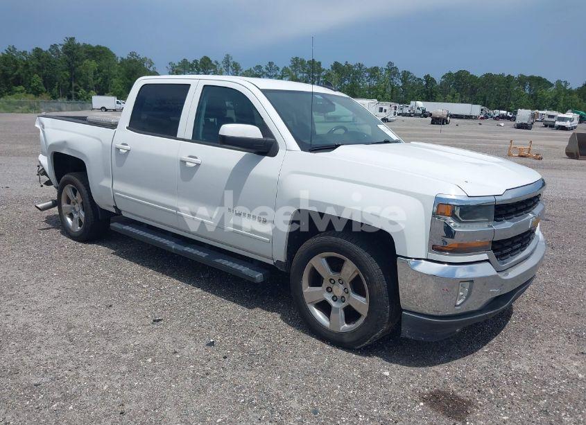 2018 Chevrolet Silverado 1500 1LT (VIN 3GCPCREC7JG111574) main photo