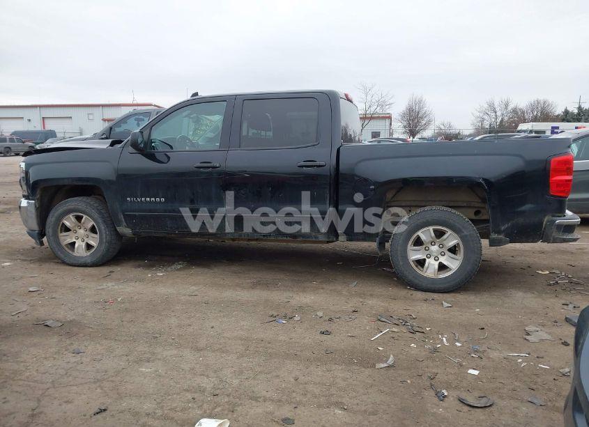 Photo 14 of 2018 Chevrolet Silverado 1500 1LT (VIN 3GCPCREC7JG127838)