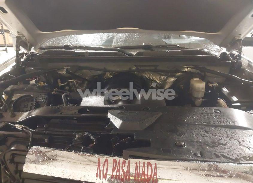 Photo 10 of 2018 Chevrolet Silverado 1500 1LT (VIN 3GCPCREC7JG164372)