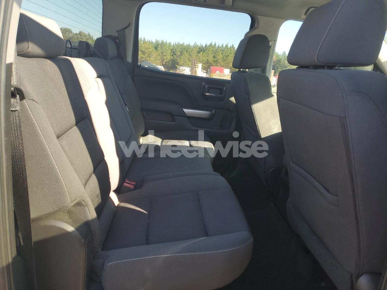 Photo 10 of 2018 CHEVROLET SILVERADO C1500 LT (VIN 3GCPCREC7JG270157)