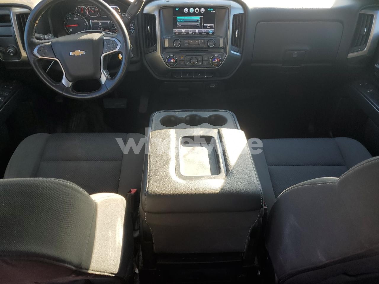 Photo 8 of 2018 CHEVROLET SILVERADO C1500 LT (VIN 3GCPCREC7JG270157)