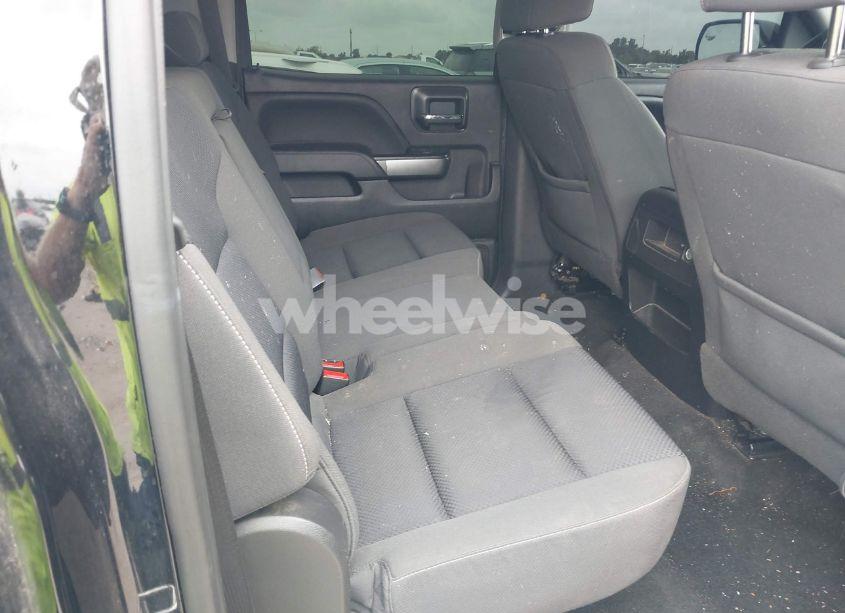 Photo 8 of 2018 Chevrolet Silverado 1500 1LT (VIN 3GCPCREC7JG441263)