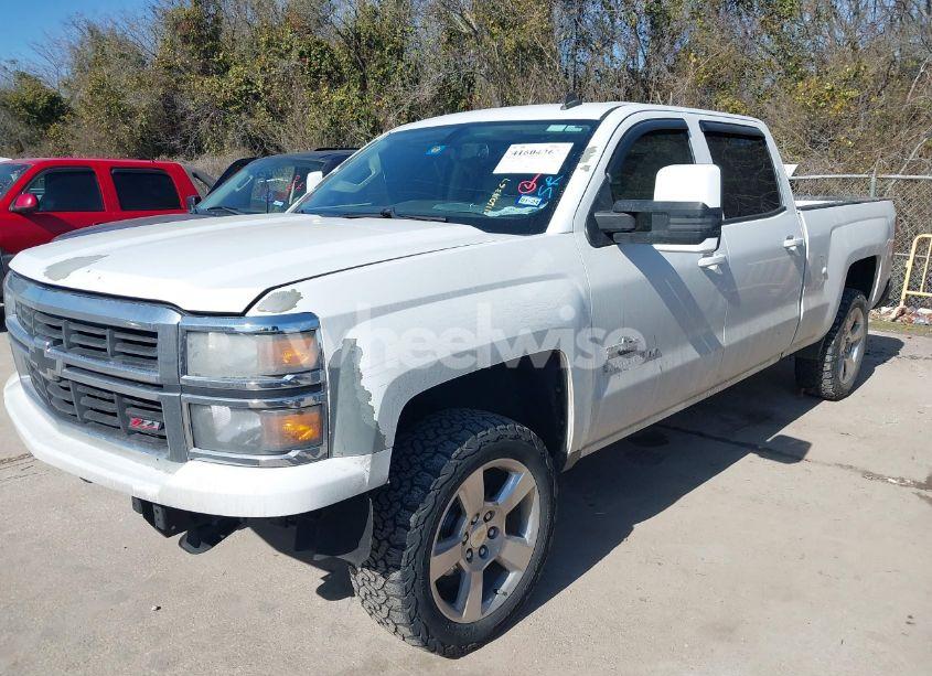 Photo 2 of 2014 Chevrolet Silverado 1500 1LT (VIN 3GCPCREC8EG108219)