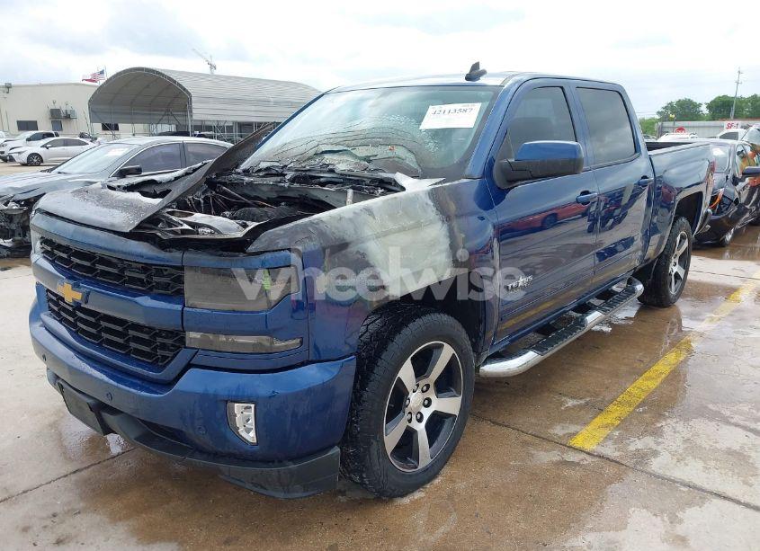 Photo 2 of 2016 Chevrolet Silverado 1500 1LT (VIN 3GCPCREC8GG304888)