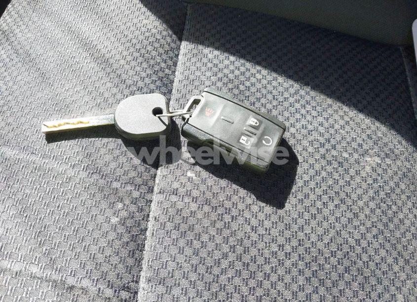 Photo 11 of 2016 Chevrolet Silverado 1500 1LT (VIN 3GCPCREC8GG310657)