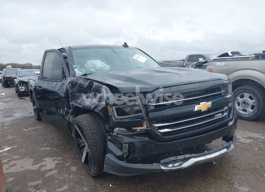 2017 Chevrolet Silverado 1500 1LT (VIN 3GCPCREC8HG242829) main photo
