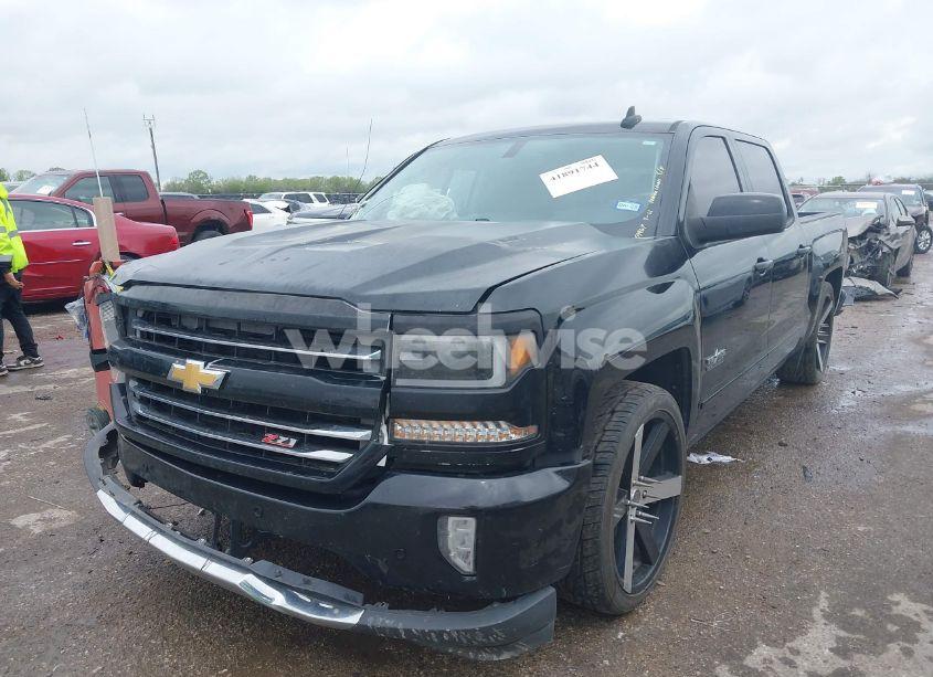 Photo 2 of 2017 Chevrolet Silverado 1500 1LT (VIN 3GCPCREC8HG242829)