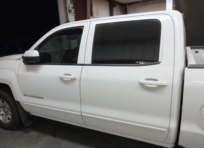 Photo 14 of 2018 Chevrolet Silverado 1500 1LT (VIN 3GCPCREC8JG264559)