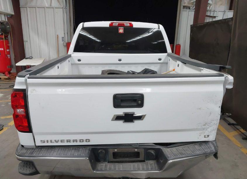 Photo 16 of 2018 Chevrolet Silverado 1500 1LT (VIN 3GCPCREC8JG264559)