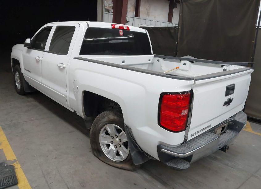 Photo 3 of 2018 Chevrolet Silverado 1500 1LT (VIN 3GCPCREC8JG264559)