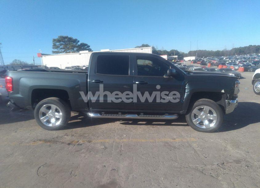 Photo 12 of 2018 Chevrolet Silverado 1500 1LT (VIN 3GCPCREC8JG393112)