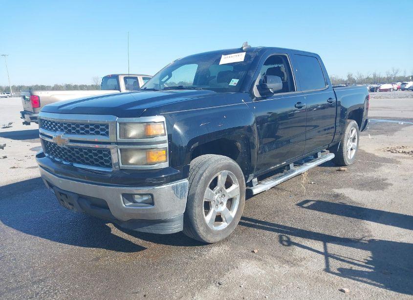 Photo 2 of 2015 Chevrolet Silverado 1500 1LT (VIN 3GCPCREC9FG146379)
