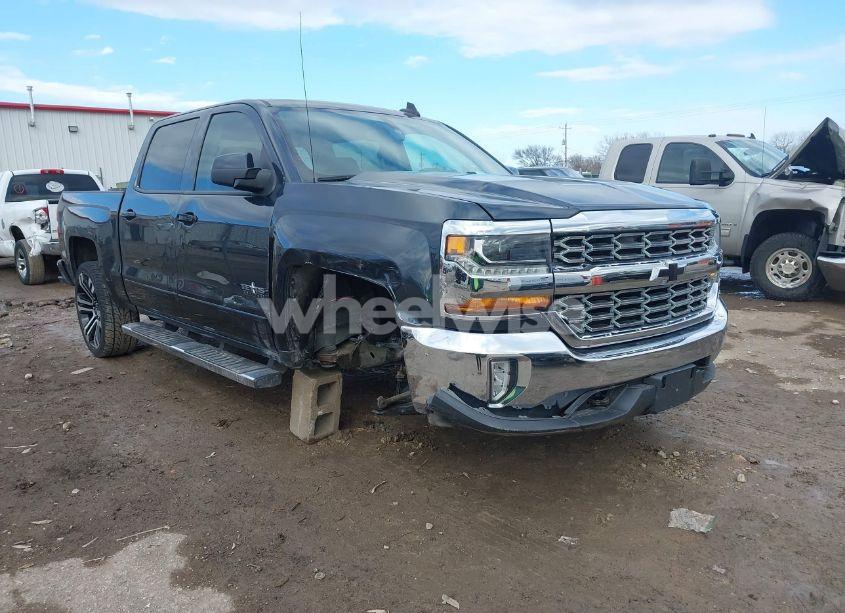 2017 Chevrolet Silverado 1500 1LT (VIN 3GCPCREC9HG332636) main photo