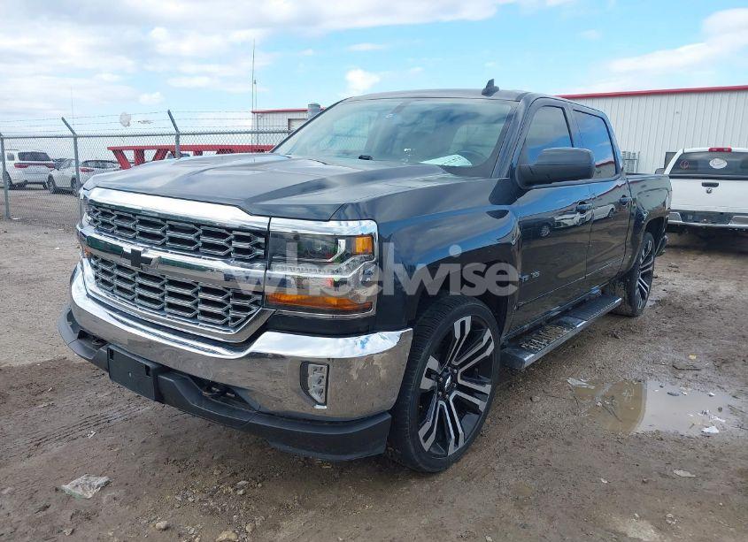 Photo 2 of 2017 Chevrolet Silverado 1500 1LT (VIN 3GCPCREC9HG332636)