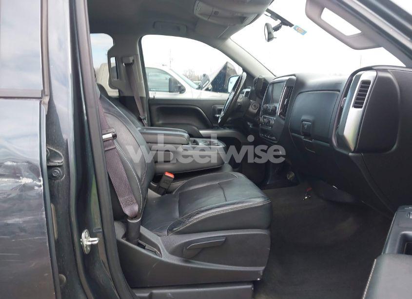 Photo 5 of 2017 Chevrolet Silverado 1500 1LT (VIN 3GCPCREC9HG332636)