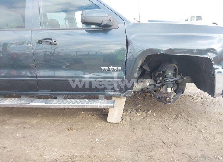 Photo 6 of 2017 Chevrolet Silverado 1500 1LT (VIN 3GCPCREC9HG332636)