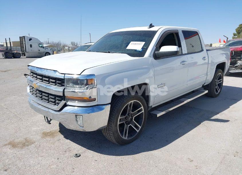 Photo 2 of 2017 Chevrolet Silverado 1500 1LT (VIN 3GCPCREC9HG475103)