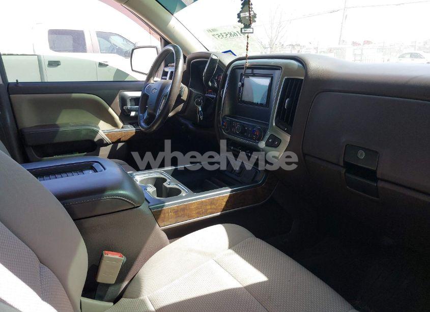 Photo 5 of 2017 Chevrolet Silverado 1500 1LT (VIN 3GCPCREC9HG475103)