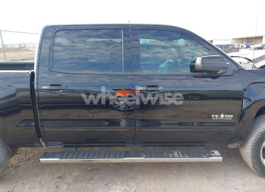 Photo 13 of 2018 Chevrolet Silverado 1500 1LT (VIN 3GCPCREC9JG465936)