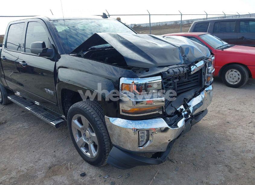 Photo 17 of 2018 Chevrolet Silverado 1500 1LT (VIN 3GCPCREC9JG465936)