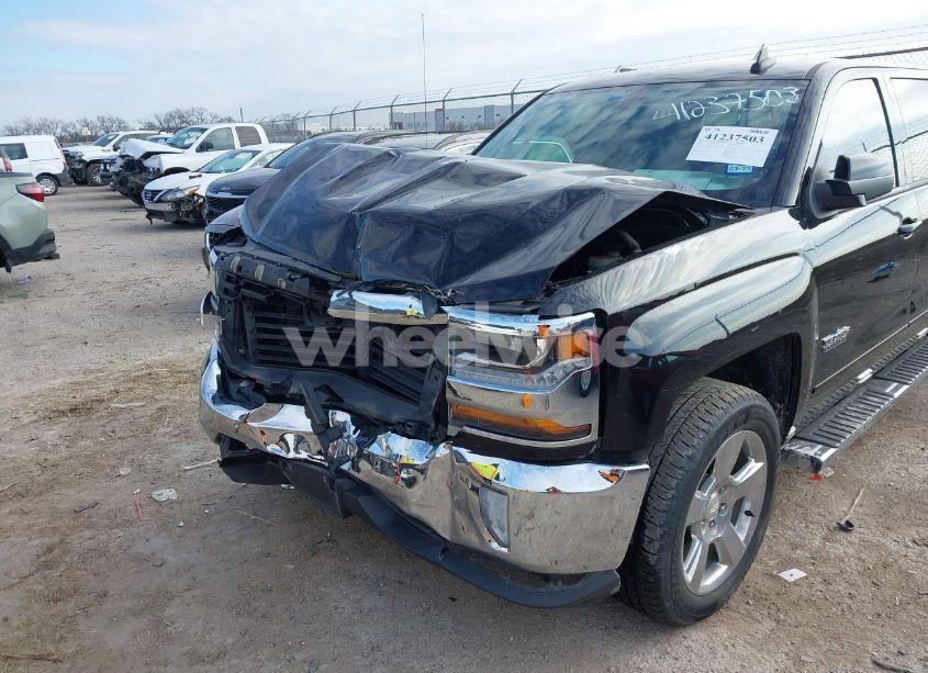 Photo 6 of 2018 Chevrolet Silverado 1500 1LT (VIN 3GCPCREC9JG465936)