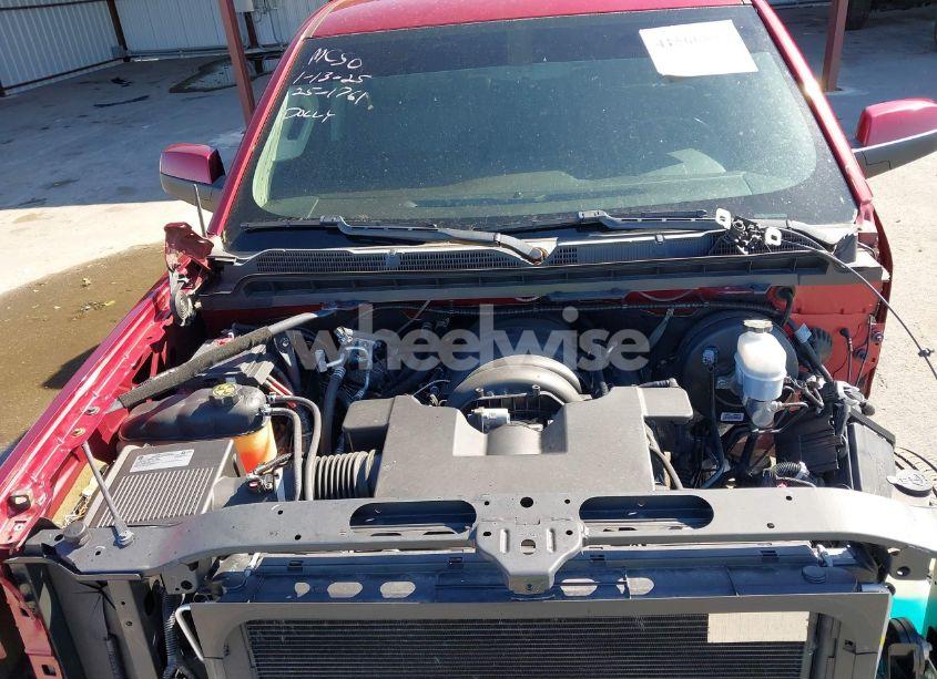 Photo 10 of 2018 Chevrolet Silverado 1500 1LT (VIN 3GCPCREC9JG480114)