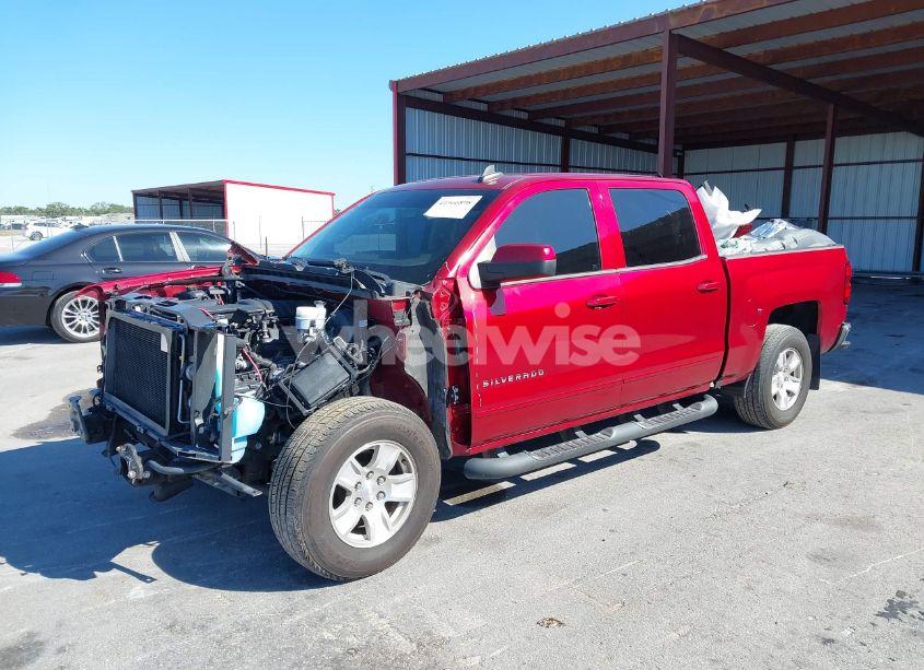 Photo 2 of 2018 Chevrolet Silverado 1500 1LT (VIN 3GCPCREC9JG480114)