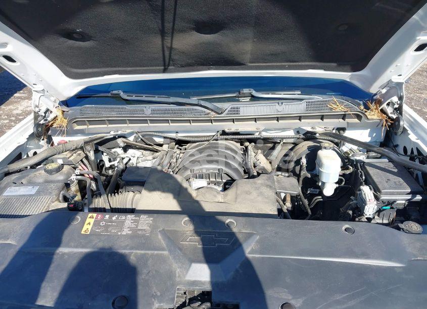 Photo 10 of 2018 Chevrolet Silverado 1500 1LT (VIN 3GCPCREC9JG548590)