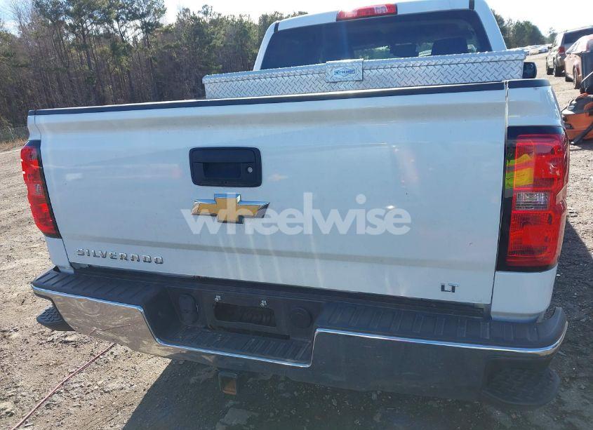 Photo 16 of 2018 Chevrolet Silverado 1500 1LT (VIN 3GCPCREC9JG548590)