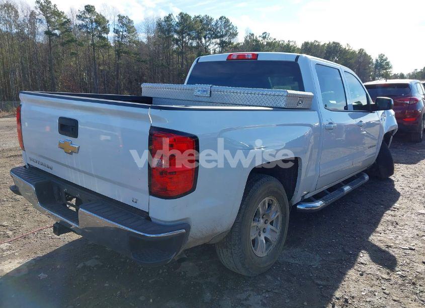 Photo 4 of 2018 Chevrolet Silverado 1500 1LT (VIN 3GCPCREC9JG548590)