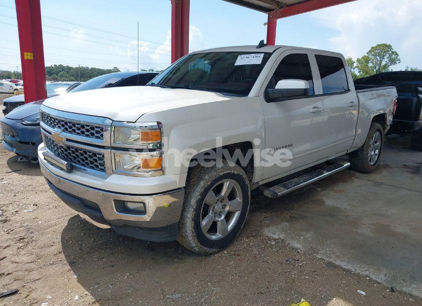 Photo 2 of 2015 Chevrolet Silverado 1500 1LT (VIN 3GCPCRECXFG154703)