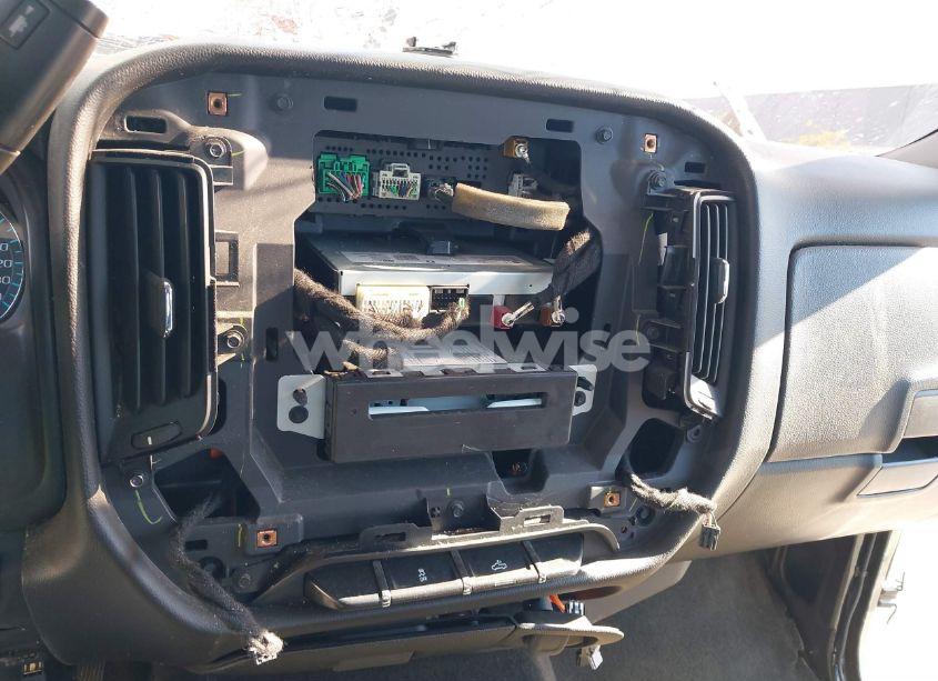 Photo 18 of 2015 Chevrolet Silverado 1500 1LT (VIN 3GCPCRECXFG269060)