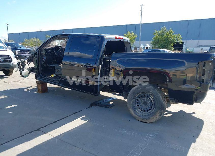 Photo 3 of 2015 Chevrolet Silverado 1500 1LT (VIN 3GCPCRECXFG269060)