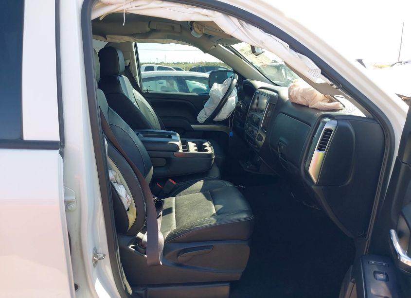 Photo 5 of 2017 Chevrolet Silverado 1500 1LT (VIN 3GCPCRECXHG143445)